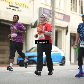 Runner Photo 5873235