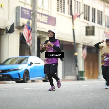 Runner Photo 5873259
