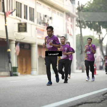 Runner Photo 5873333