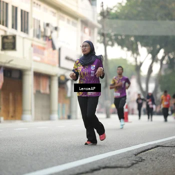Runner Photo 5873346