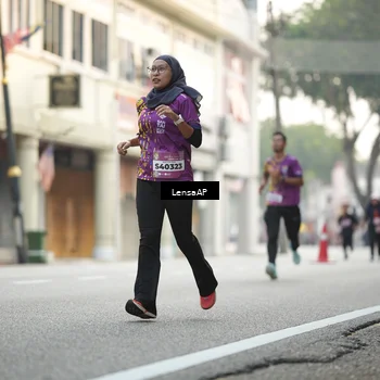 Runner Photo 5873351
