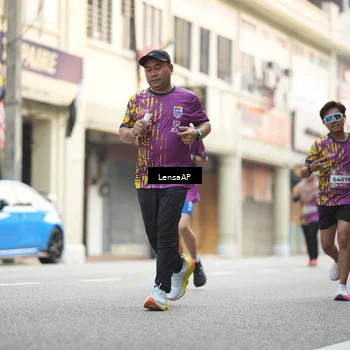 Runner Photo 5873429