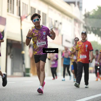 Runner Photo 5873440