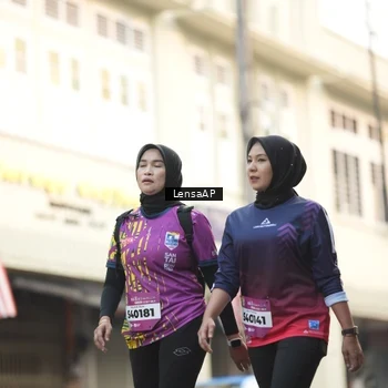Runner Photo 5873472