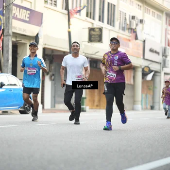 Runner Photo 5873495