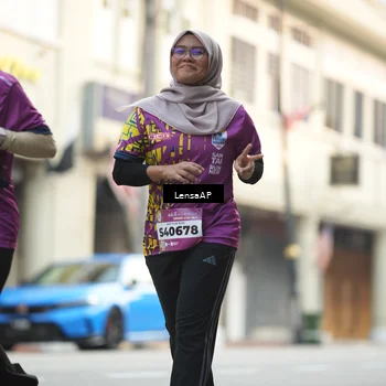 Runner Photo 5873542