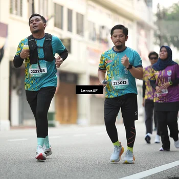 Runner Photo 5873583