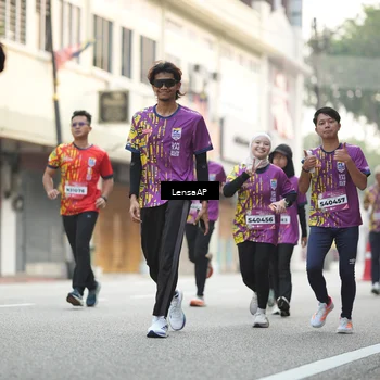 Runner Photo 5873594