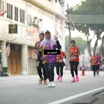 Runner Photo 5873646