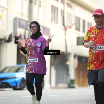 Runner Photo 5873735