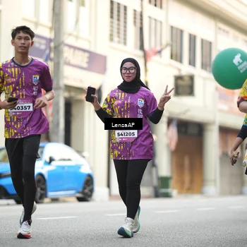 Runner Photo 5873737