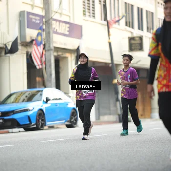 Runner Photo 5873891