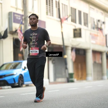 Runner Photo 5873960