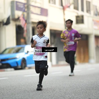 Runner Photo 5874001
