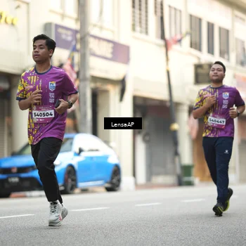 Runner Photo 5874008