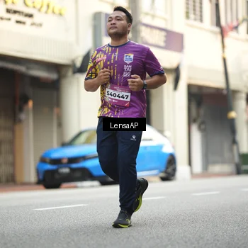 Runner Photo 5874010