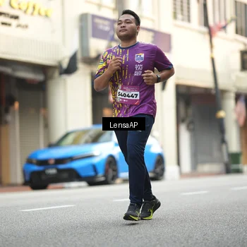 Runner Photo 5874011