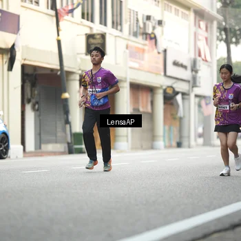 Runner Photo 5874013