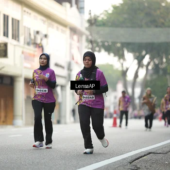 Runner Photo 5874019