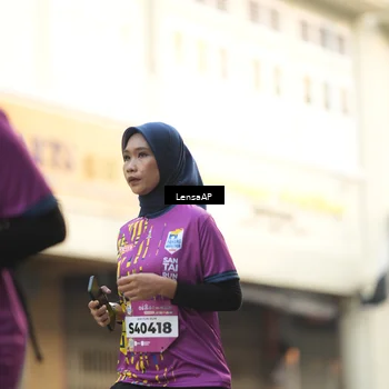Runner Photo 5874025