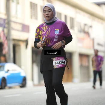 Runner Photo 5874034
