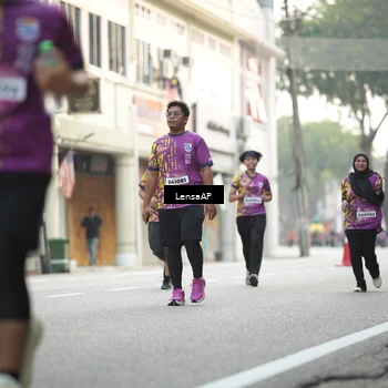 Runner Photo 5874056