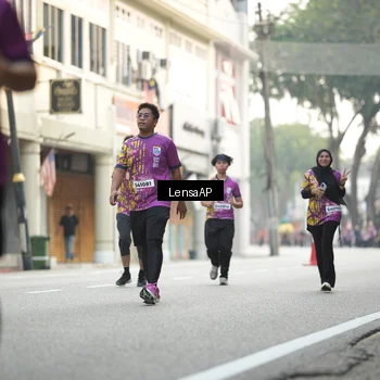 Runner Photo 5874057