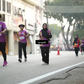 Runner Photo 5874066