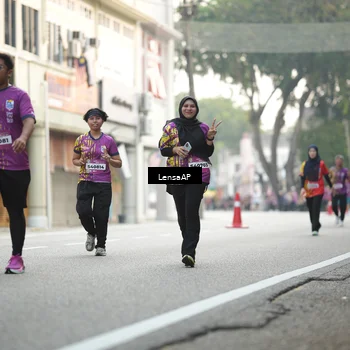 Runner Photo 5874071