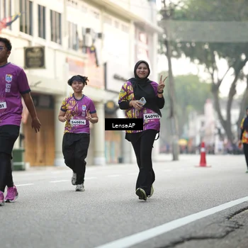 Runner Photo 5874075