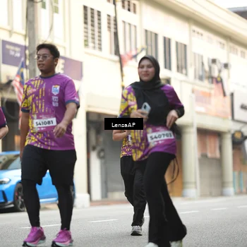 Runner Photo 5874106
