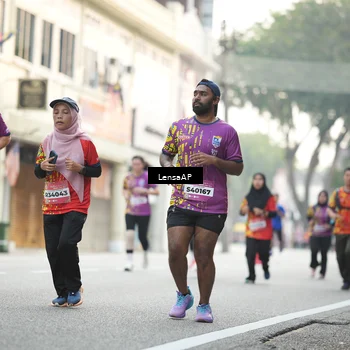 Runner Photo 5874136
