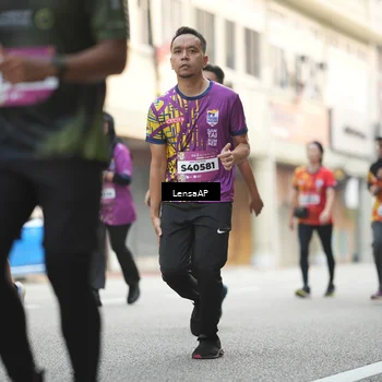 Runner Photo 5874225