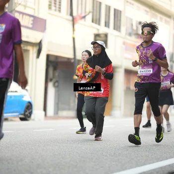 Runner Photo 5874243