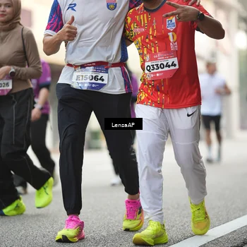 Runner Photo 5874264