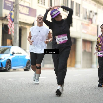 Runner Photo 5874282