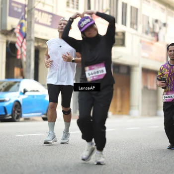 Runner Photo 5874283