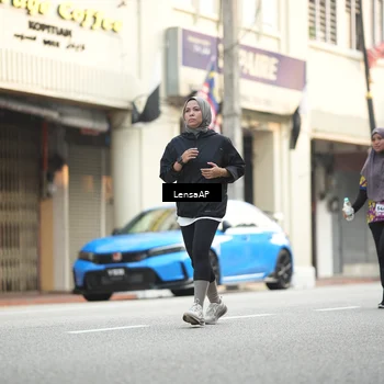 Runner Photo 5874345