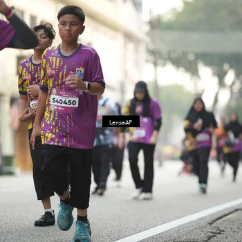 Runner Photo 5874396