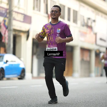 Runner Photo 5874581