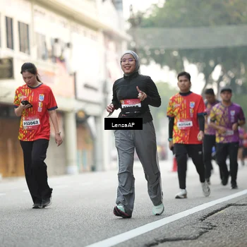 Runner Photo 5874664
