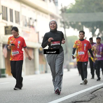 Runner Photo 5874665