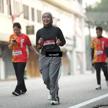 Runner Photo 5874667