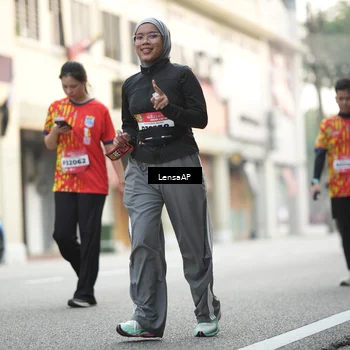 Runner Photo 5874672