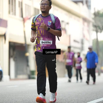 Runner Photo 5874718
