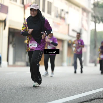 Runner Photo 5874756