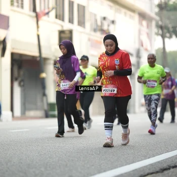 Runner Photo 5874767