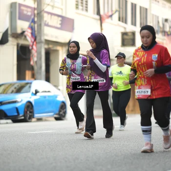 Runner Photo 5874775