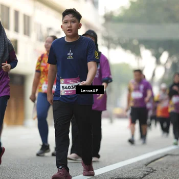 Runner Photo 5874798