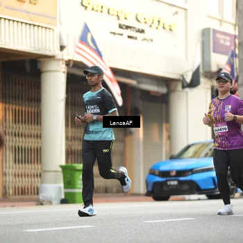 Runner Photo 5875023